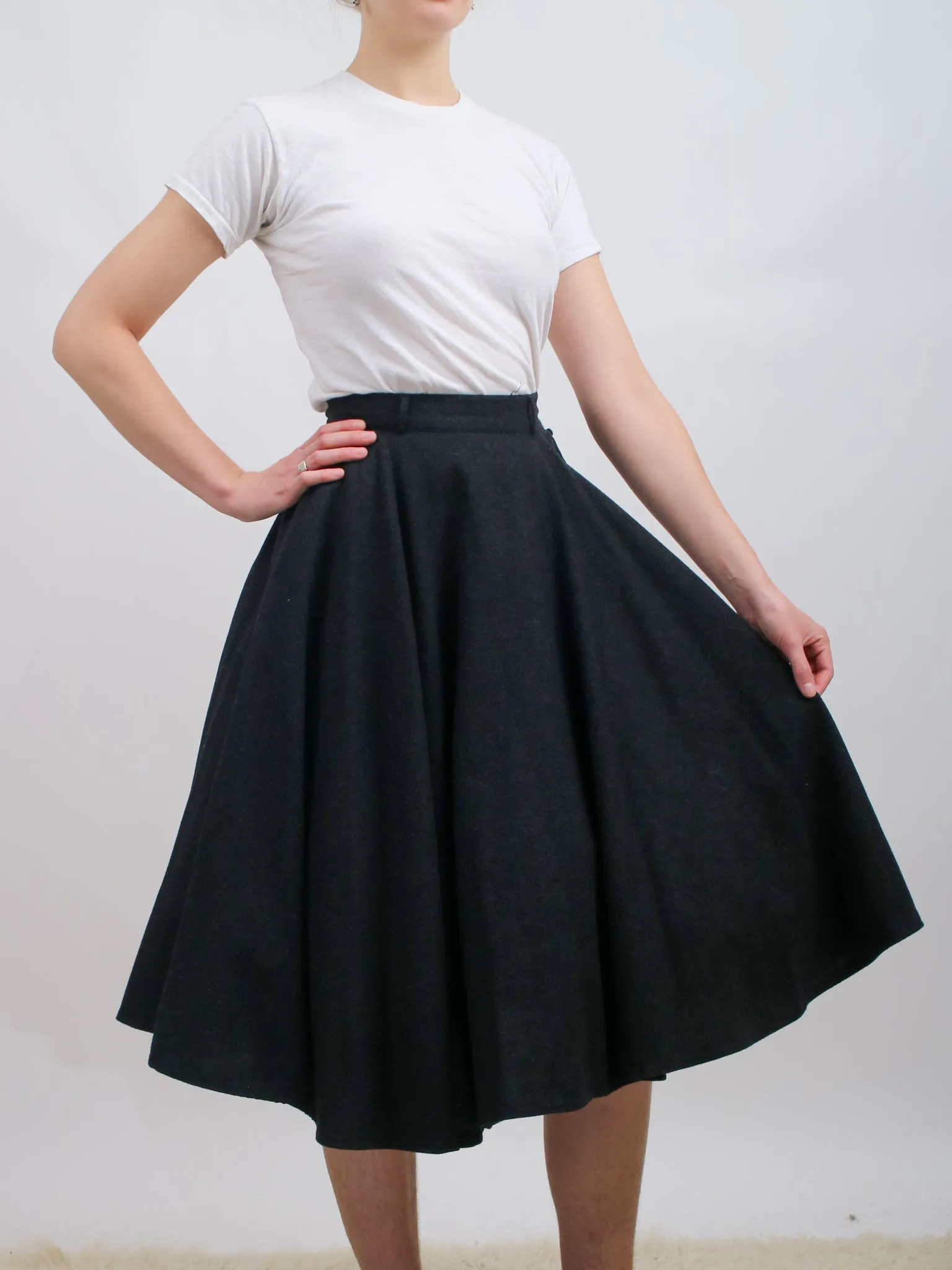 1950s Charcoal Gray Flecked Circle Skirt