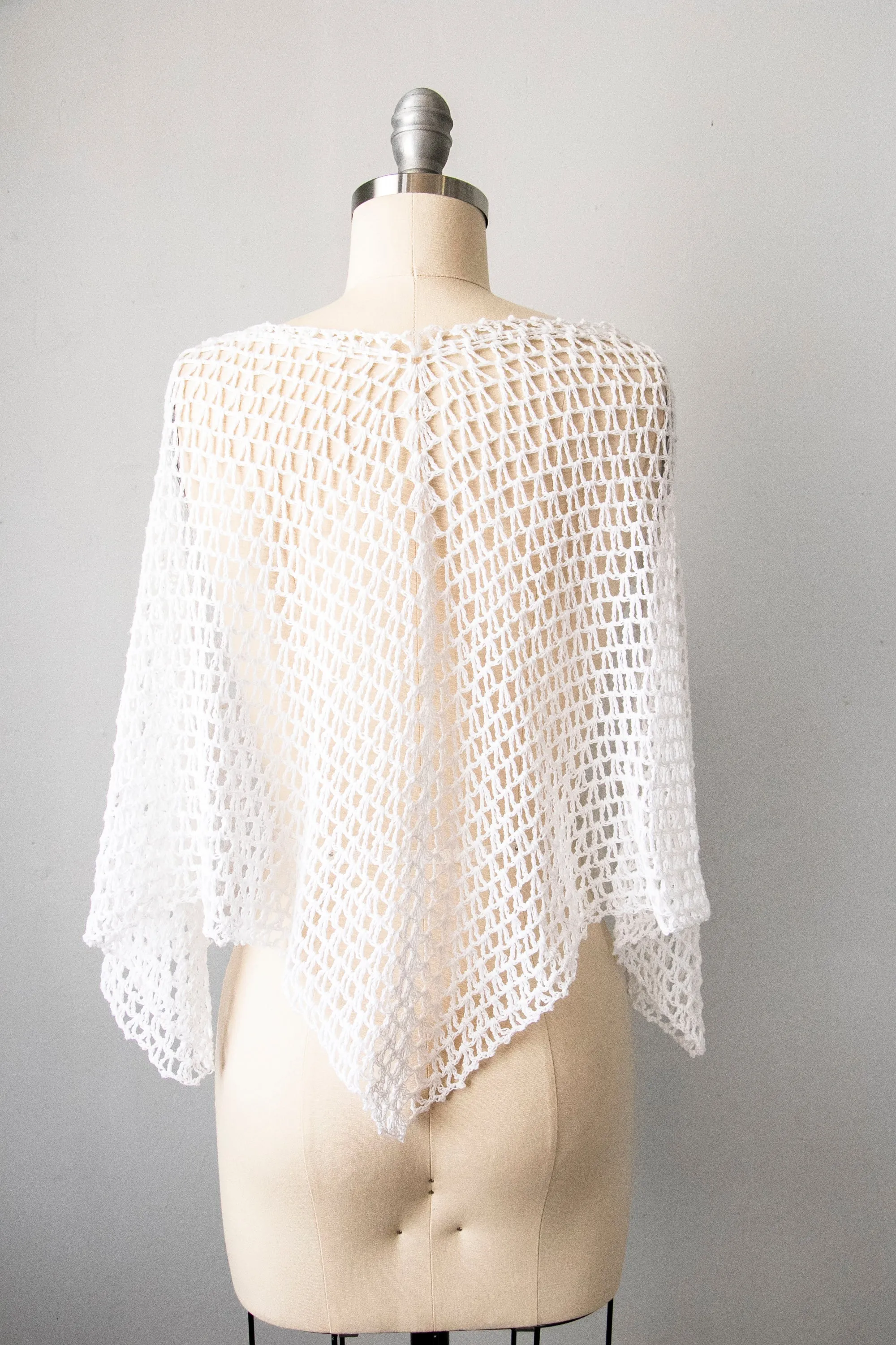 1990s Poncho White Cotton Granny Crochet Top