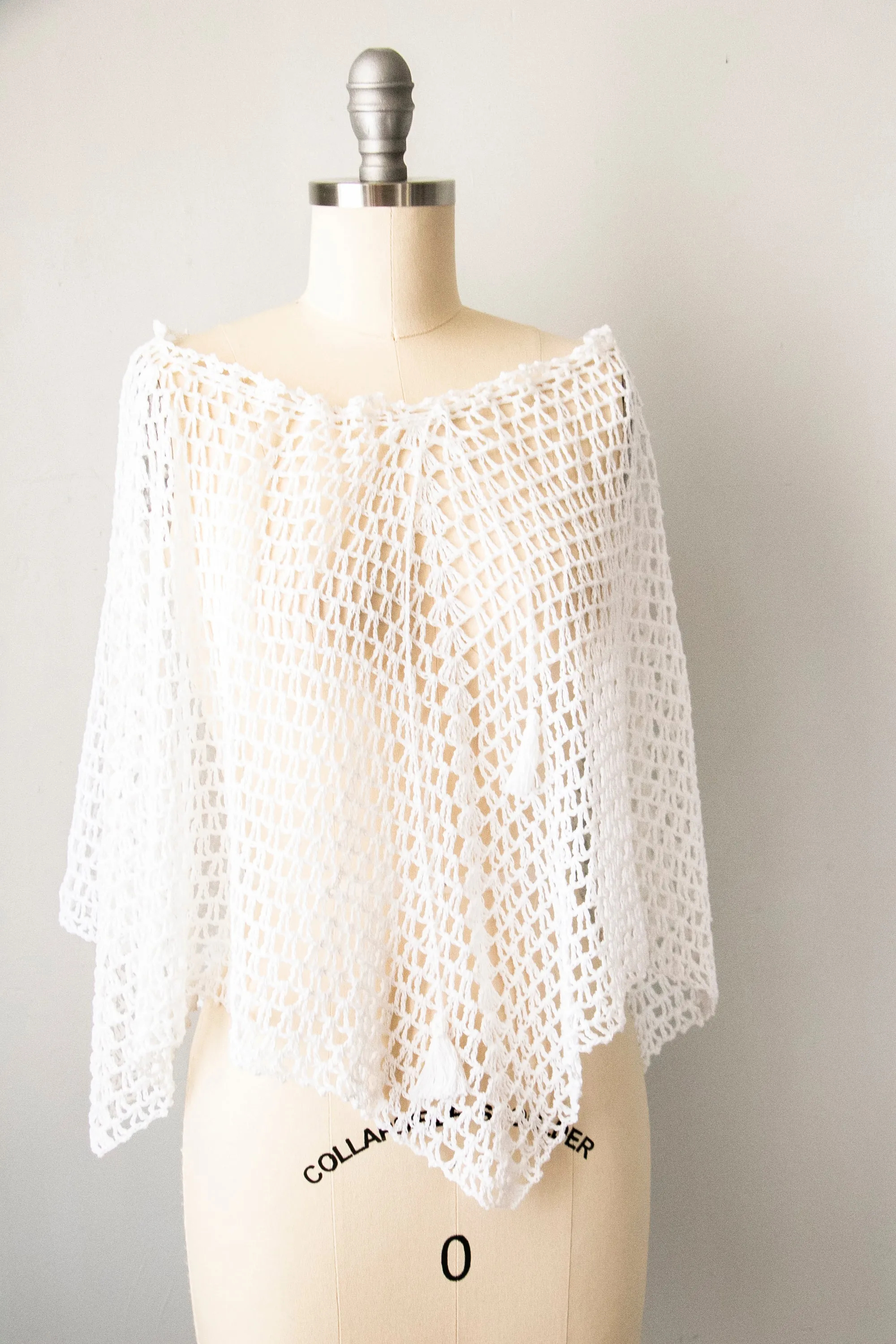 1990s Poncho White Cotton Granny Crochet Top