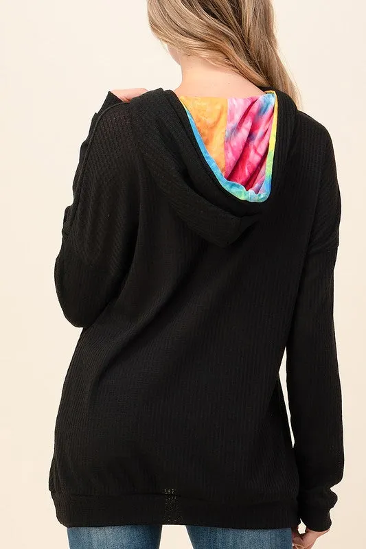 CONTRAST MULTI COLOR WAFFLE KNIT KANGAROO POCKET HOODIE TOP - BLACK WITH TIEDYE HOOD