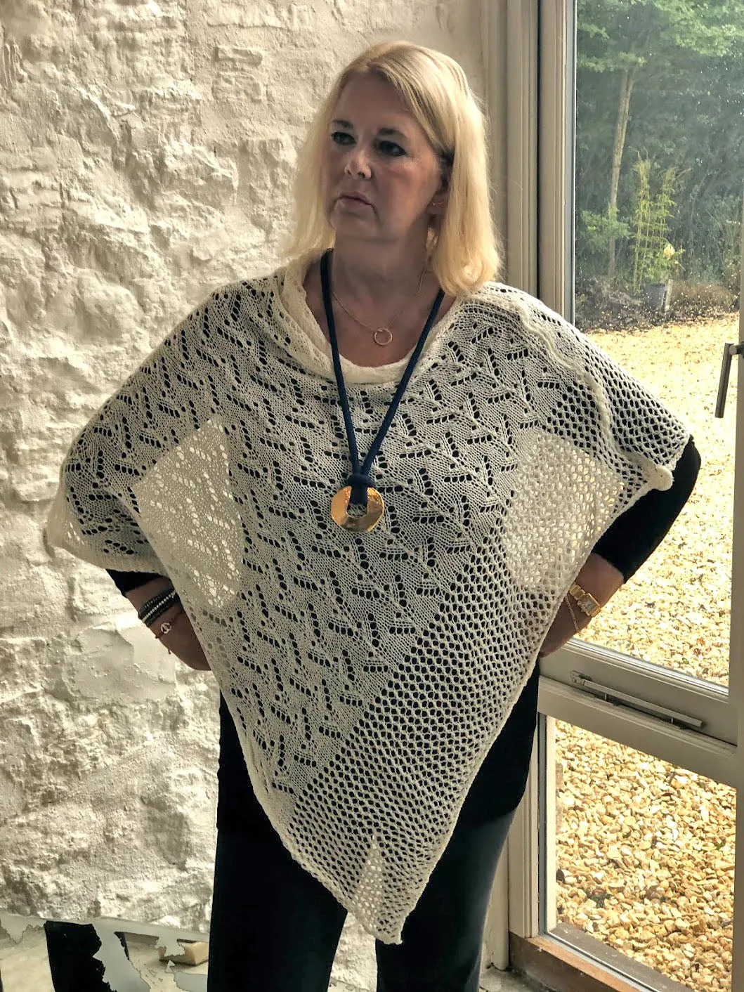 CROCHET STYLE KNITTED PONCHO