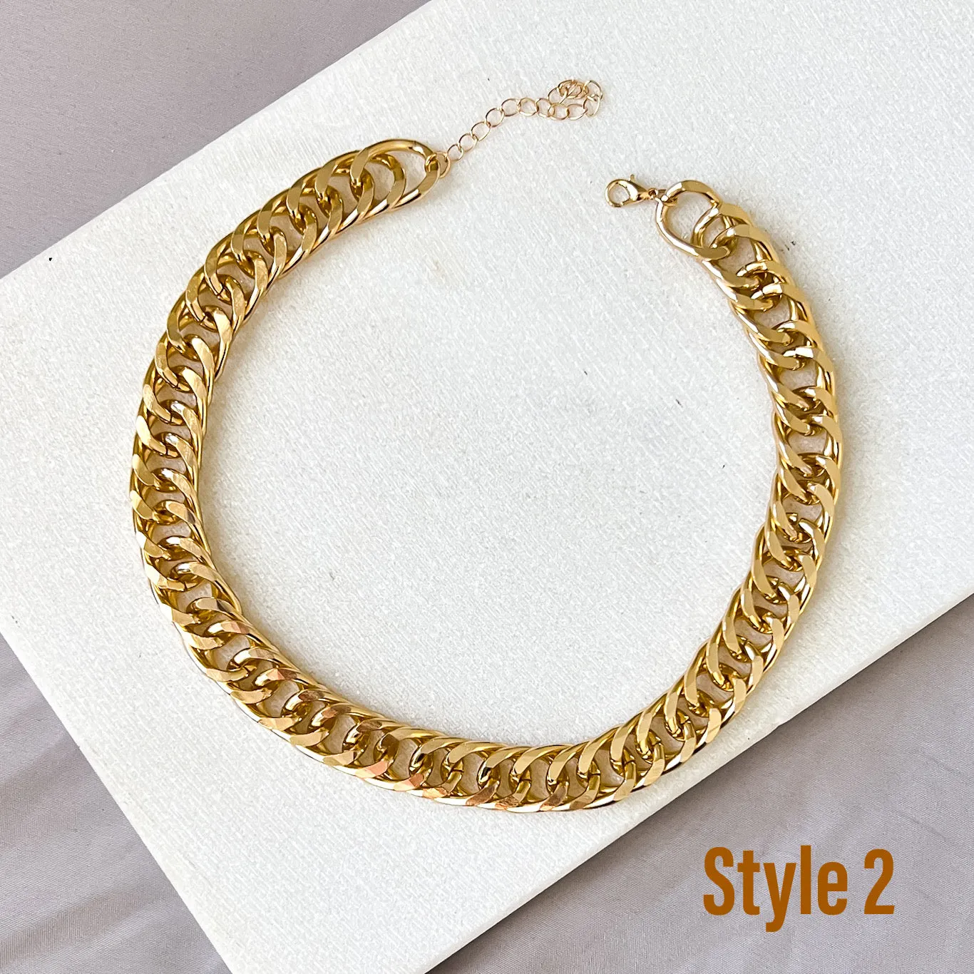 La Cubana Chunky Chain Necklace