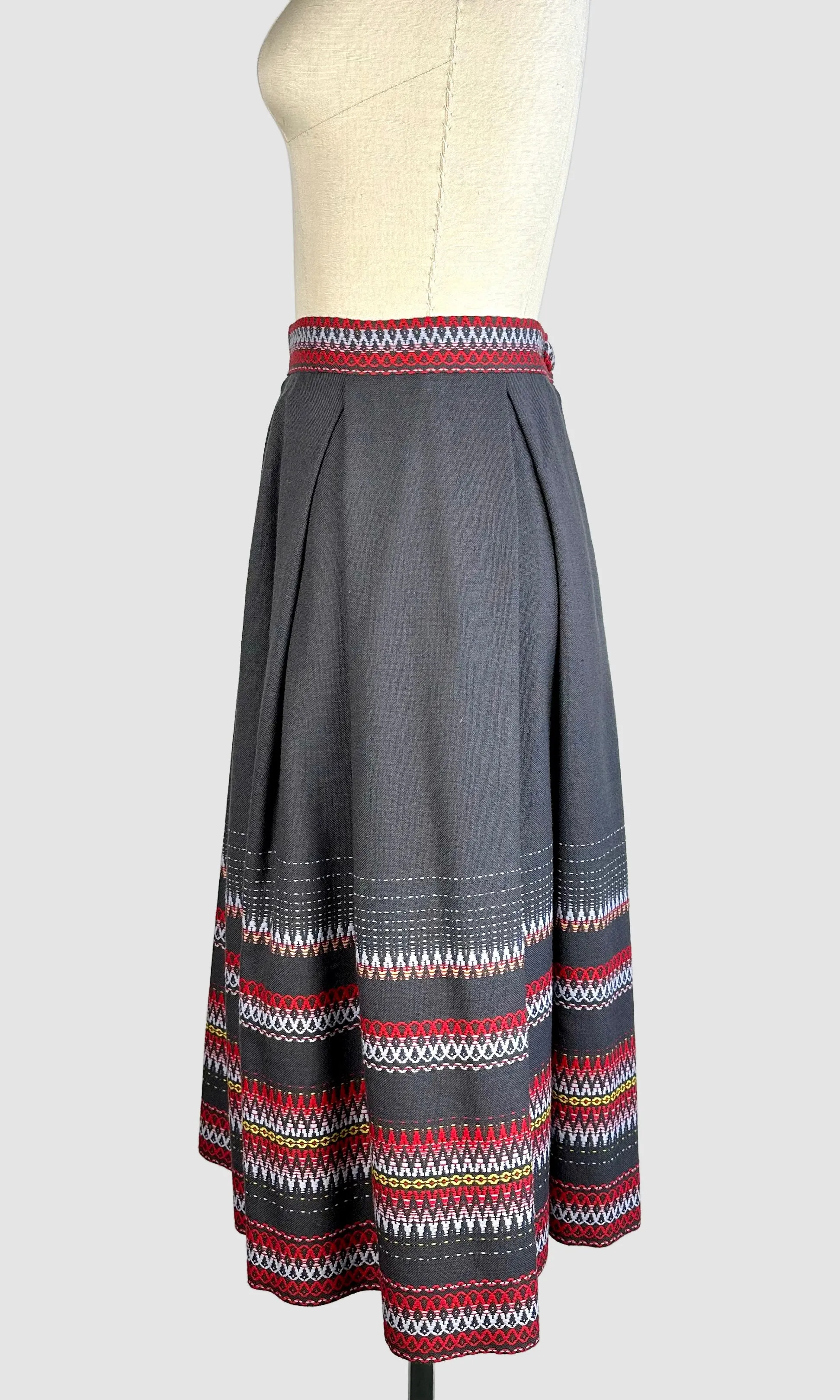 ORIGINAL BAVARIAN SKIRT Vintage 70s German Maxi Skirt • Small