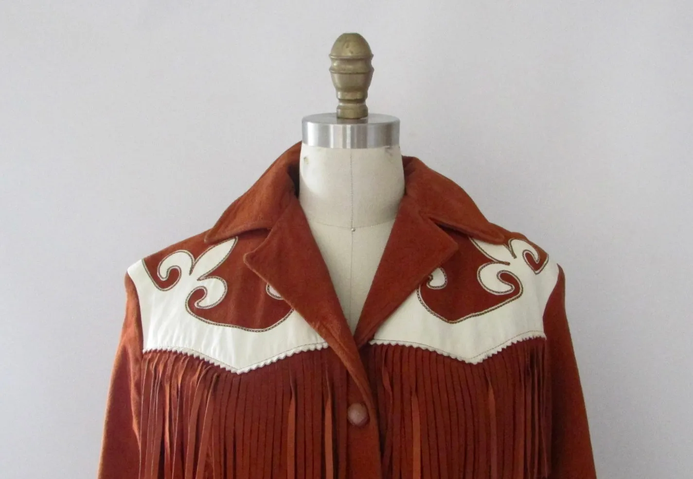 RODEO QUEEN 50s Western Suede Fringe Jacket with Applique, Size Small