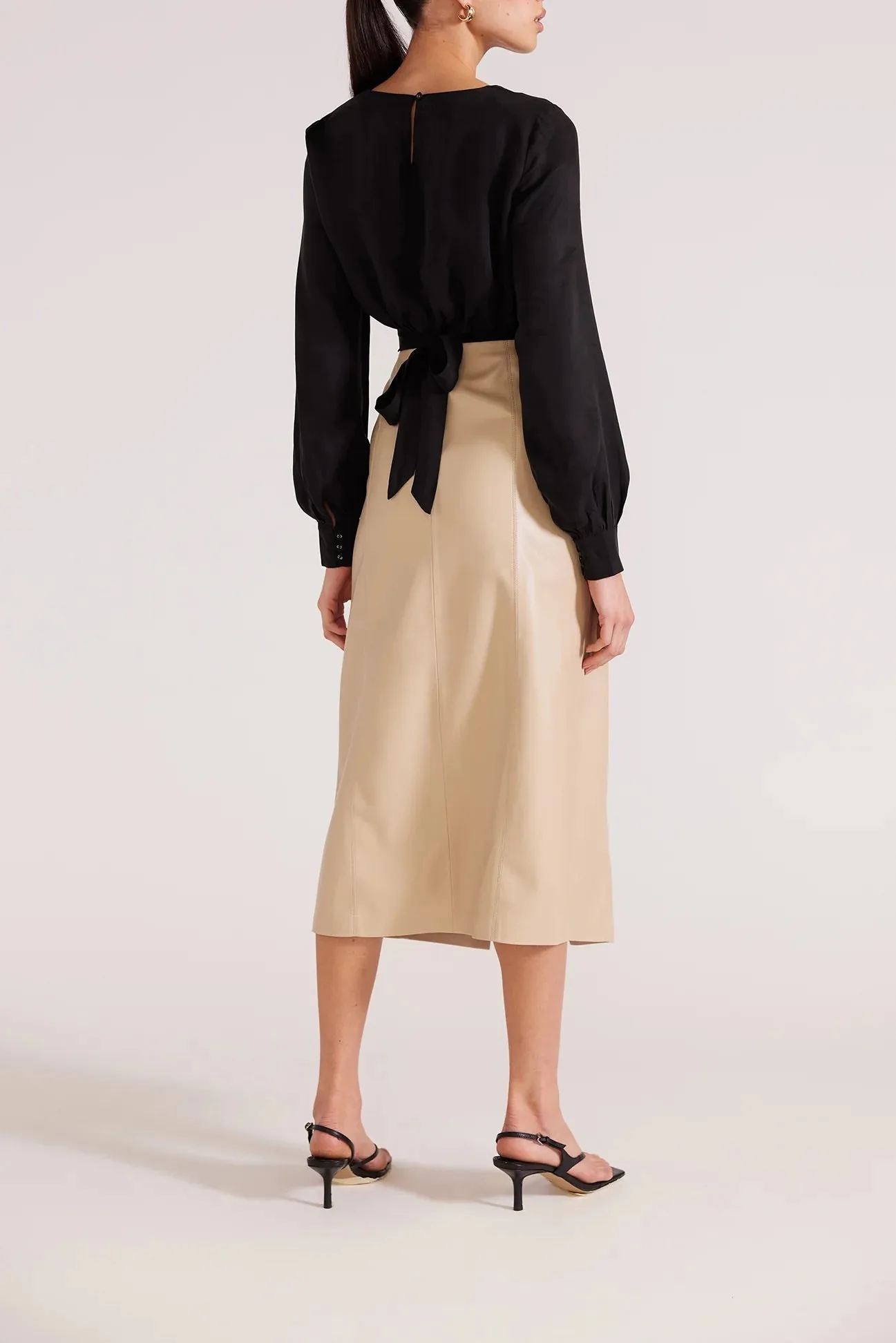 Staple the Label Oslo Midi Skirt