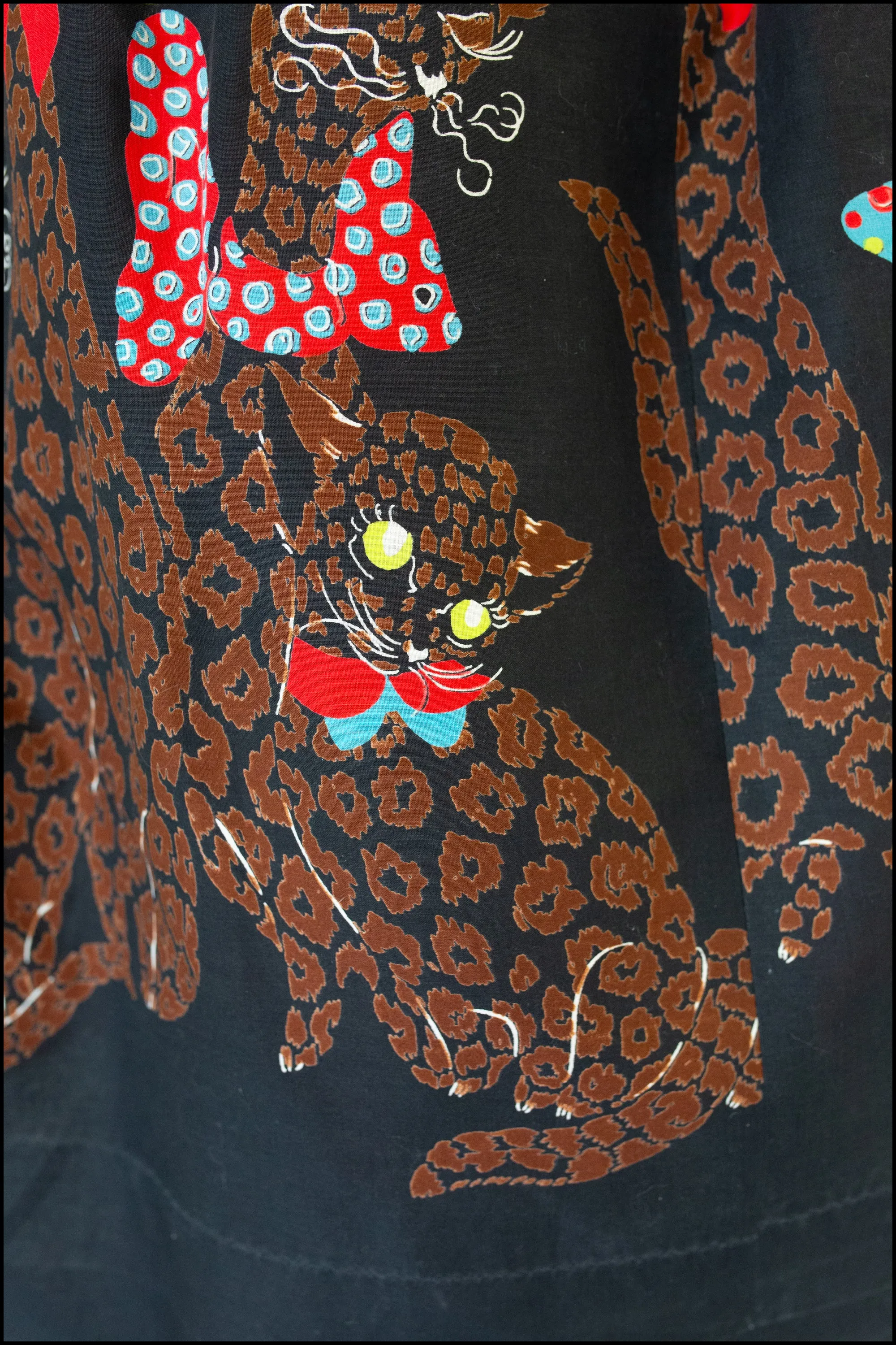 Vintage 1950s Black Novelty Cat Print Skirt