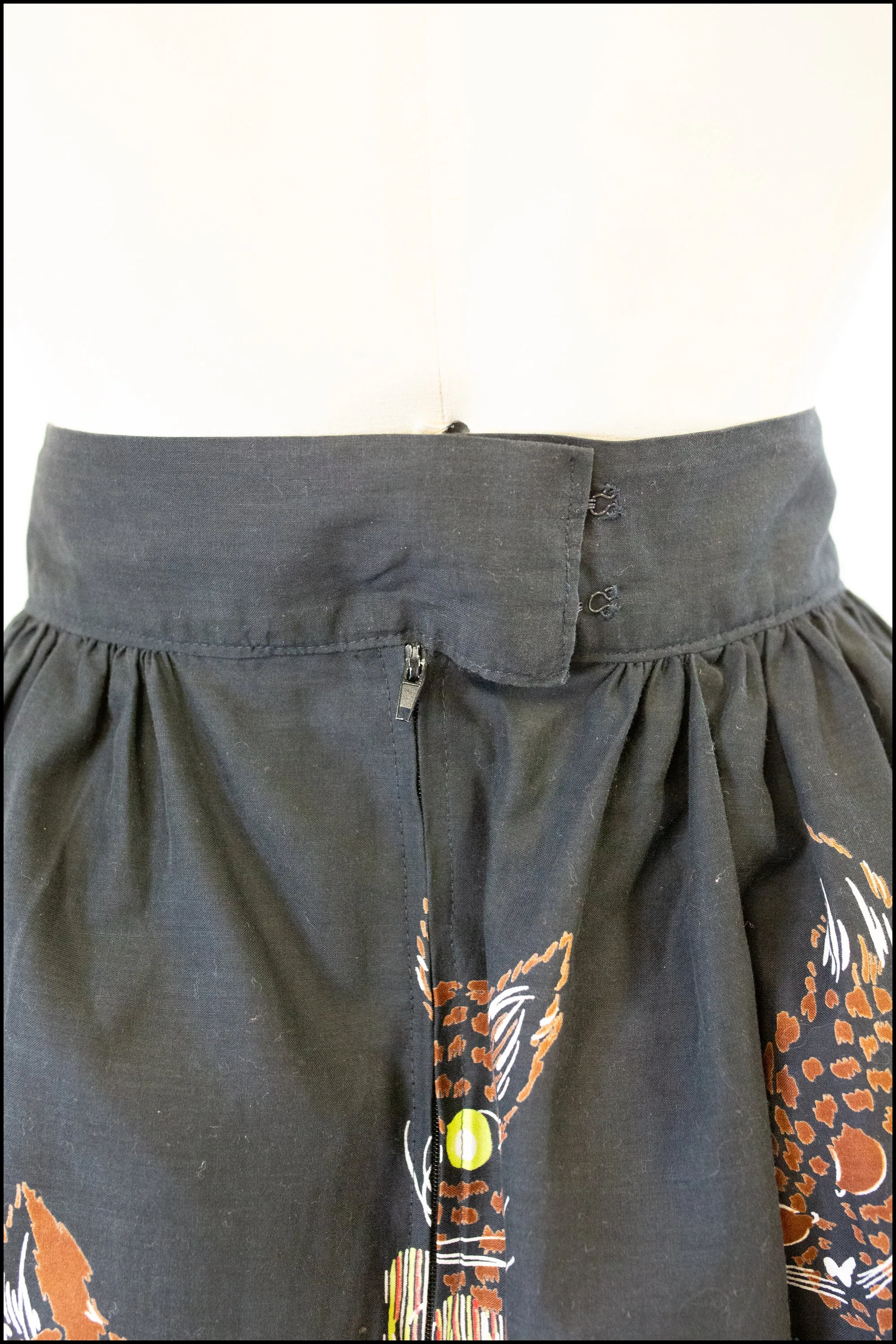 Vintage 1950s Black Novelty Cat Print Skirt