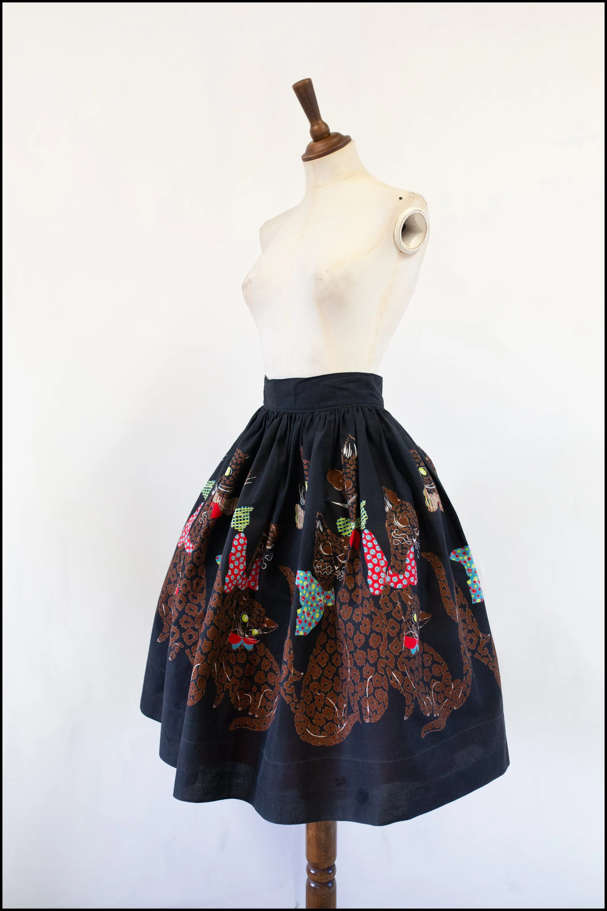 Vintage 1950s Black Novelty Cat Print Skirt