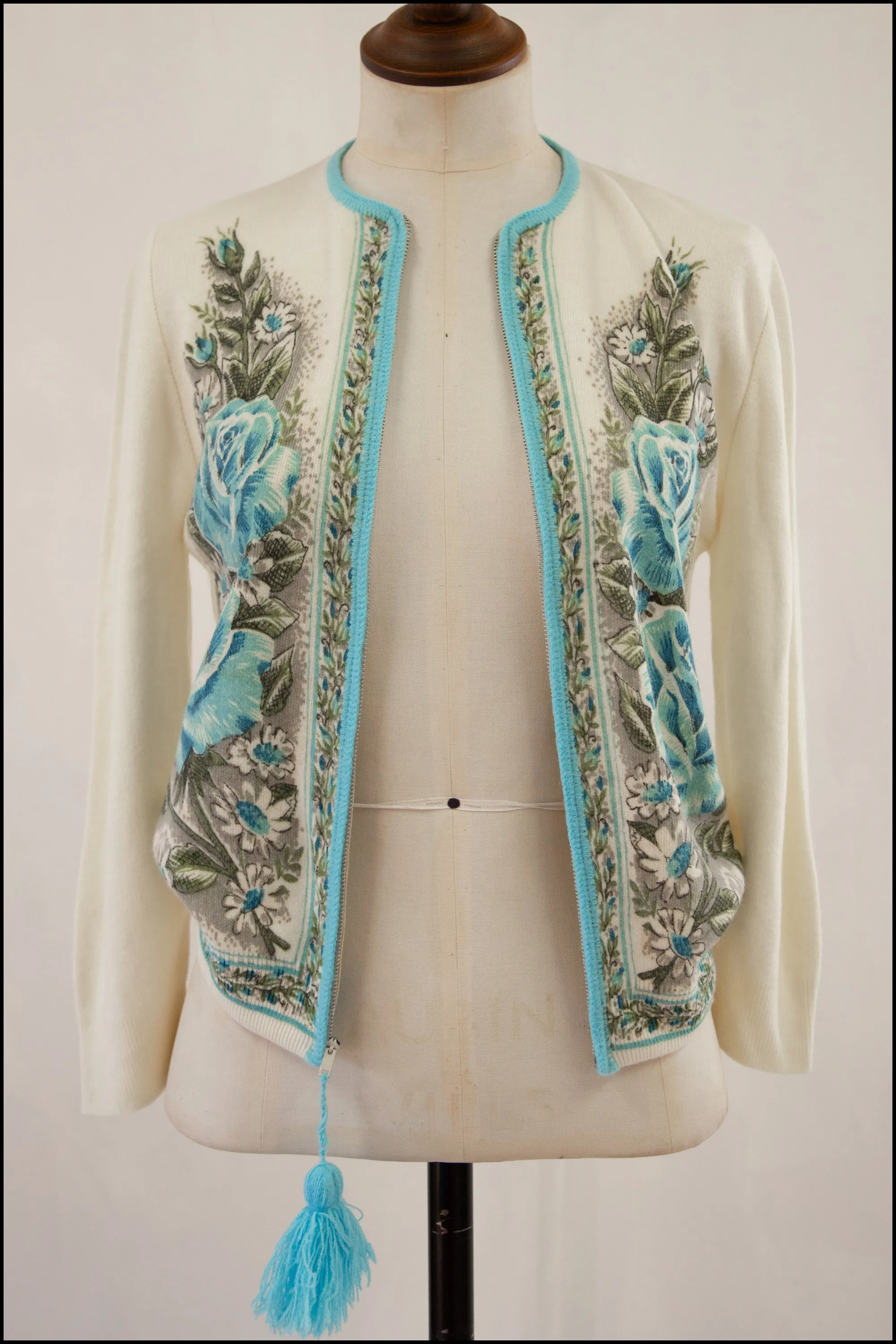 Vintage 1950s Blue Rose Cardigan