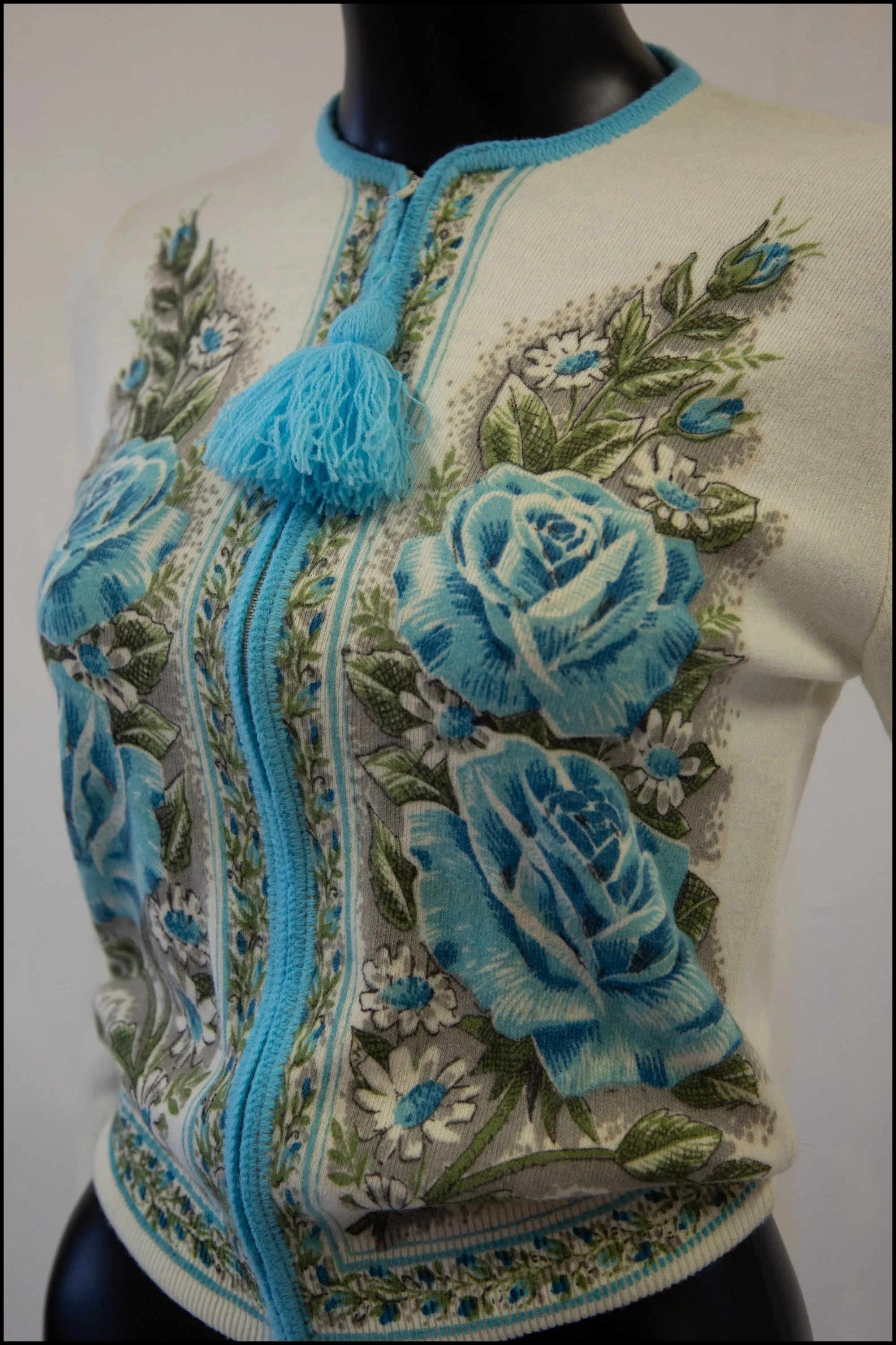 Vintage 1950s Blue Rose Cardigan