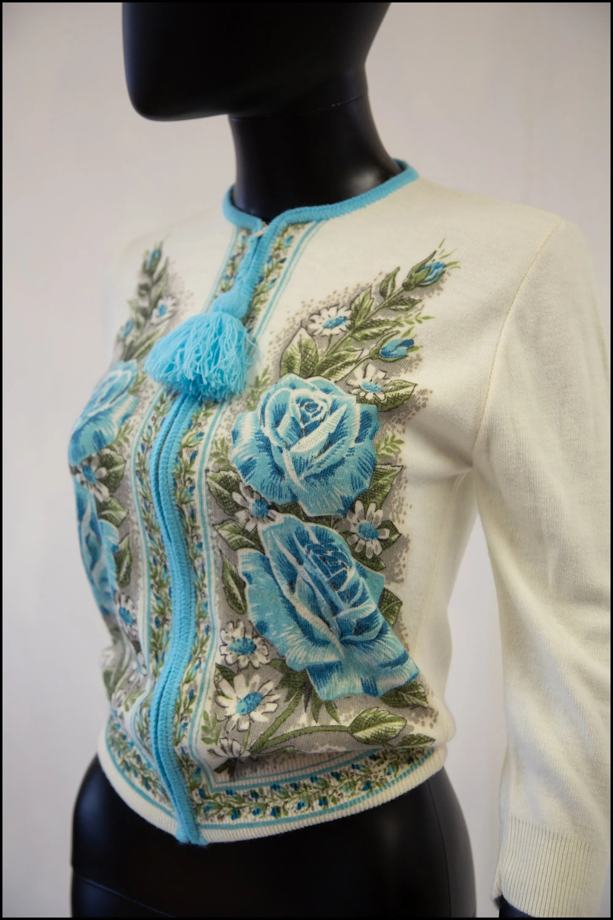 Vintage 1950s Blue Rose Cardigan