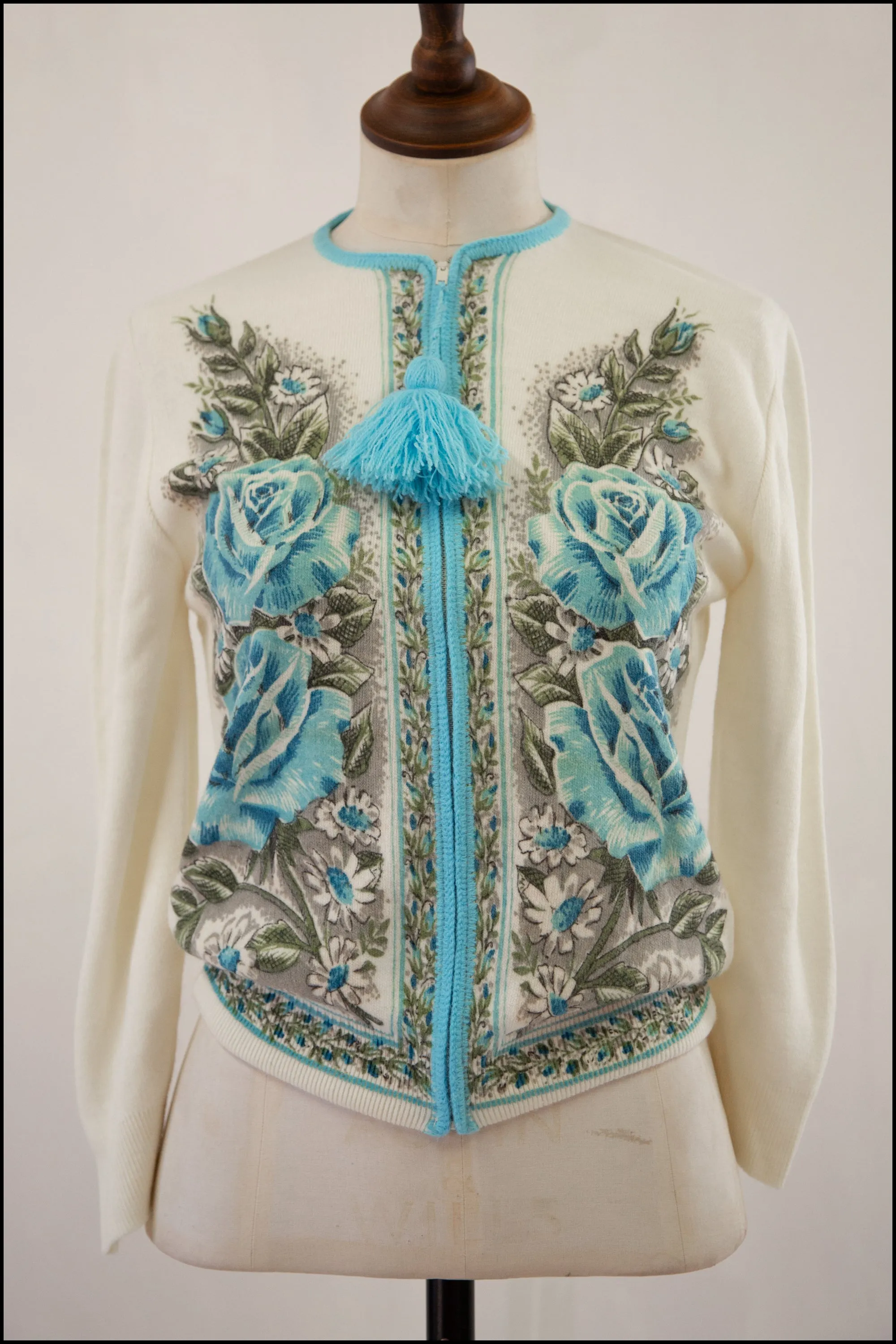 Vintage 1950s Blue Rose Cardigan